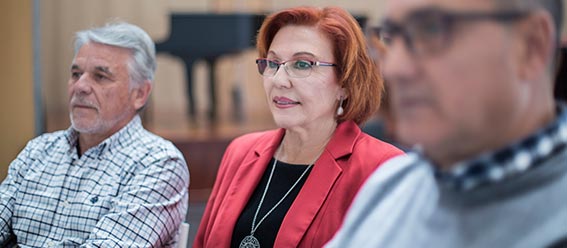 Criterios específicos de acceso