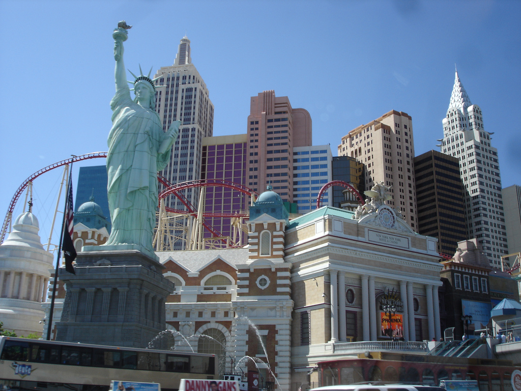 Las Vegas by Alex Gorzen via Flickr