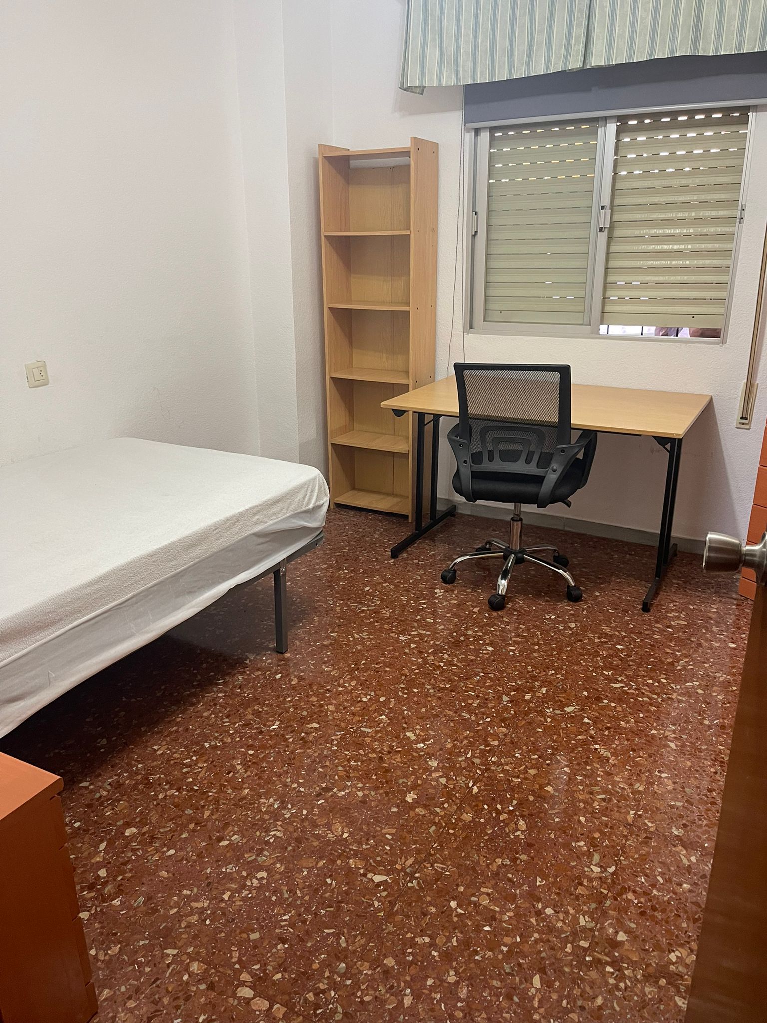 Habitacion Calle Redonda 85