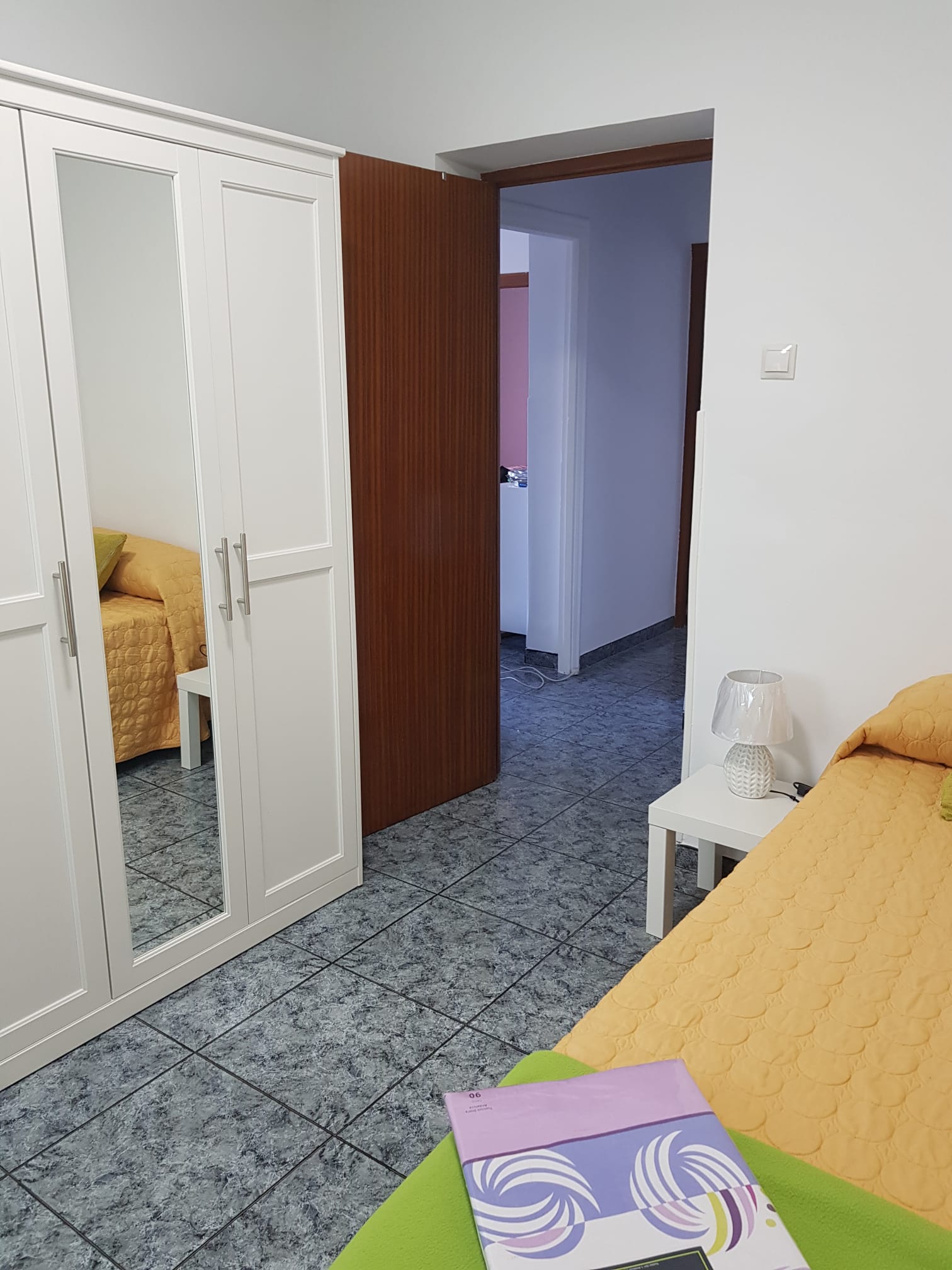 PISO 3 DORMITORIOS EN NUEVA ANDALUCIA RECIENTEMENTE REFORMADO