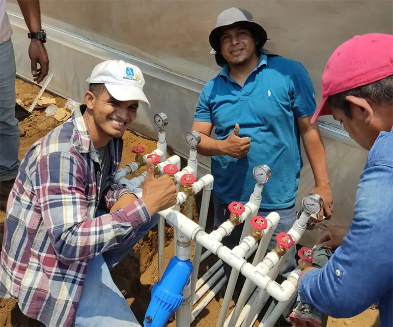 El Aula Invernadero en Nicaragua una experiencia formativa en agricultura sostenible - Riego localizado